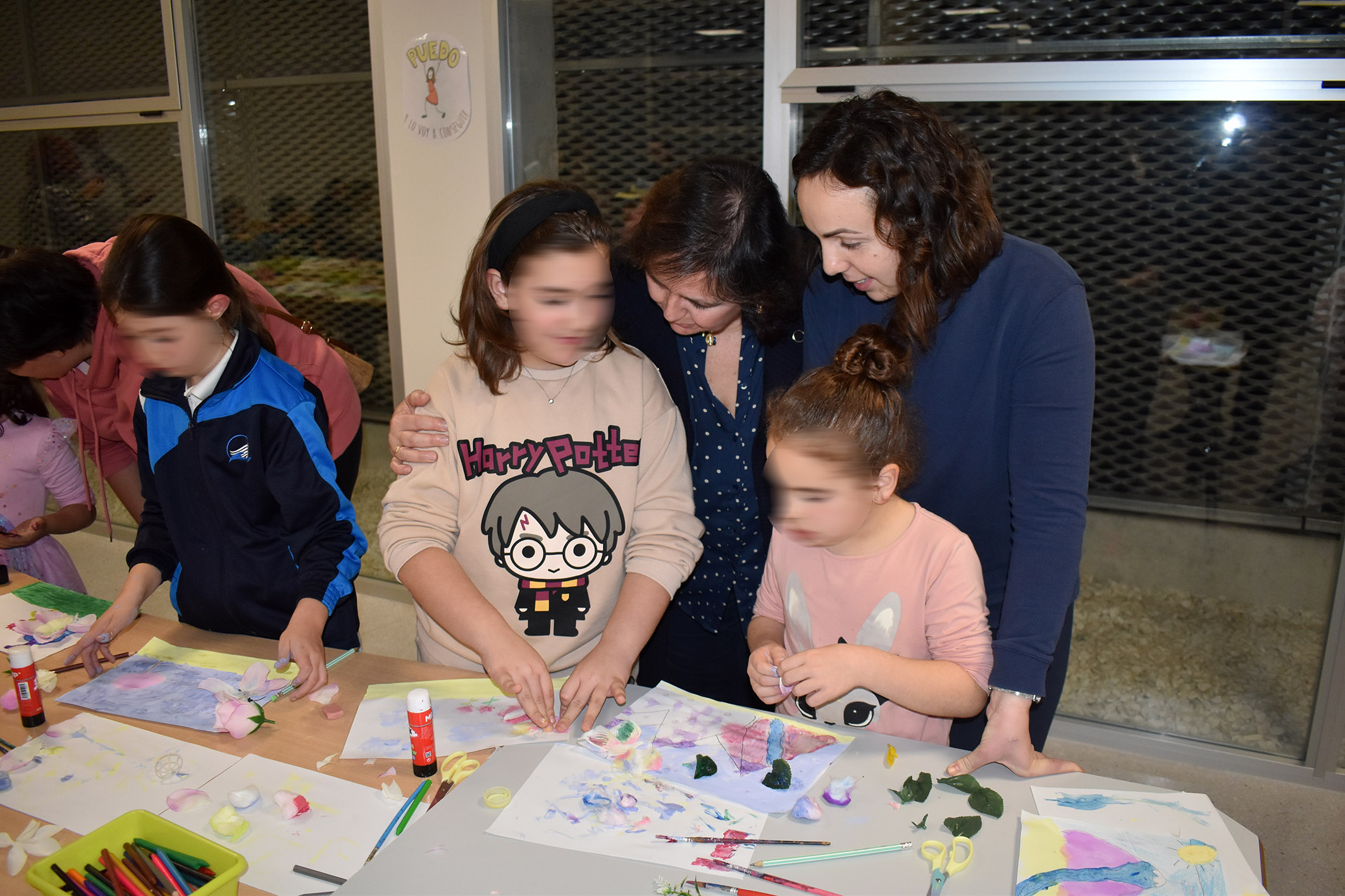 Taller De Experimentación Creativa Y Pintura A Pincel En La Biblioteca Municipal Las Torres De 9944